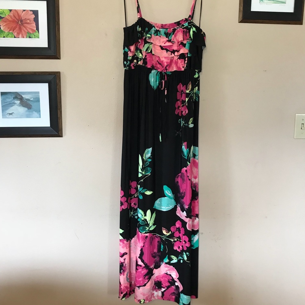 EUC Style & Co. XL Black Floral Maxi Dress